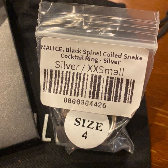 Snake Cocktail Ring - Silver - Picture 4 of 4